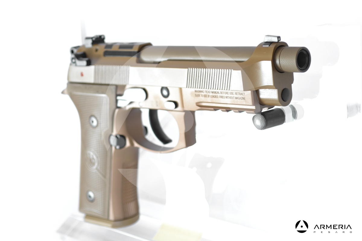 Pistola semiautomatica Beretta modello M9A4 calibro 9x19 canna 5 mirino Pistola semiautomatica Beretta modello M9A4 calibro 9x19 canna 5 mirino