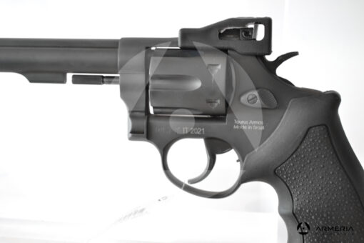 Revolver Taurus modello Classic 96 calibro 22 LR canna 6 macro