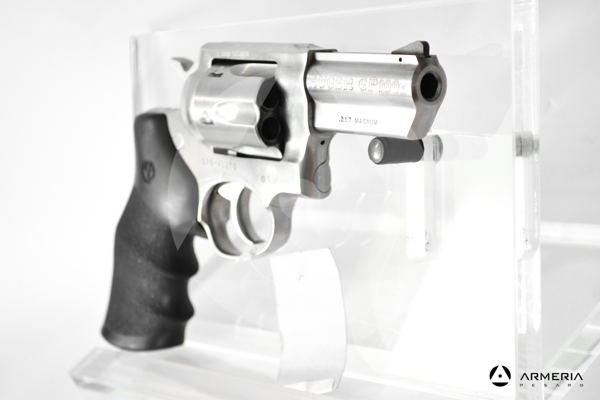 Revolver Ruger modello GP100 Inox calibro 357 Magnum canna 2.5 mirino