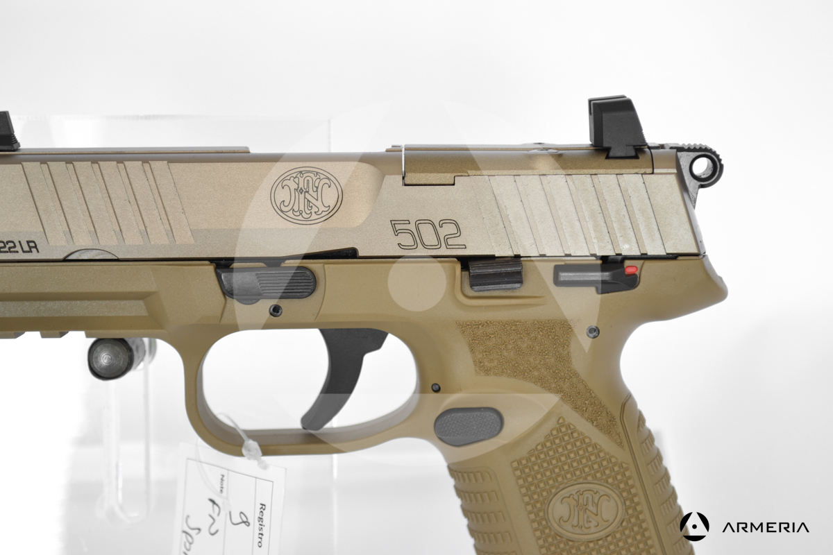 Pistola semiautomatica Browning modello FN 502 Desert calibro 22LR canna 4 macro Pistola semiautomatica Browning modello FN 502 Desert calibro 22LR canna 4 macro