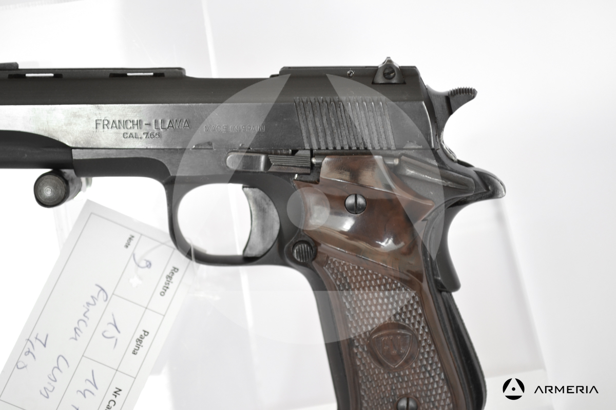 Pistola semiautomatica Franchi modello LLAMA calibro 7.65 Canna 3.5 macro Pistola semiautomatica Franchi modello LLAMA calibro 7.65 Canna 3.5 macro